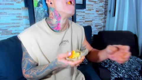 Snapshot of marko_toro__ chatting on January 25, 2025, 2:37 am Sebastian online show from January 25, 2025, 2:37 am