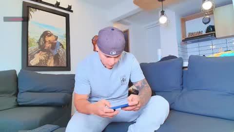 Snapshot of marko_toro__ chatting on October 27, 2025, 7:40 pm Sebastian online show from October 27, 2025, 7:40 pm