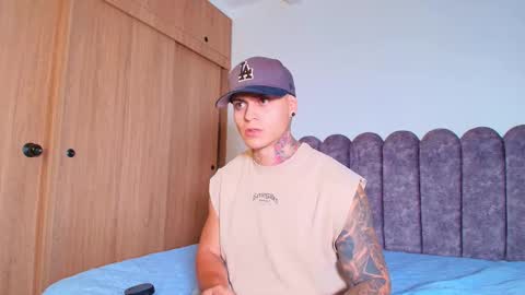 Snapshot of marko_toro__ chatting on November 12, 2025, 9:47 pm Sebastian online show from November 12, 2025, 9:47 pm