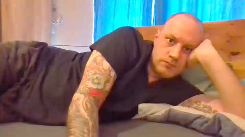 markus_7 online show from April 4, 2026, 12:46 pm