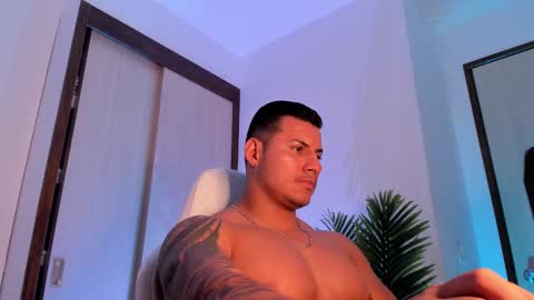 markus... Y online show from February 25, 2025, 11:00 pm