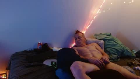 Snapshot of markymark101825061 chatting on February 11, 2025, 9:09 am markymark101825061 online show from February 11, 2025, 9:09 am