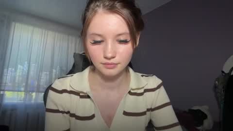 Snapshot of marnieratelle chatting on July 5, 2026, 7:37 am Chrissy online show from July 5, 2026, 7:37 am