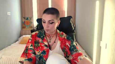 maromiassecret online show from July 28, 2026, 2:13 pm