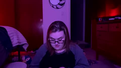 Snapshot of maroon_moon chatting on February 19, 2025, 5:49 am maroon_moon online show from February 19, 2025, 5:49 am