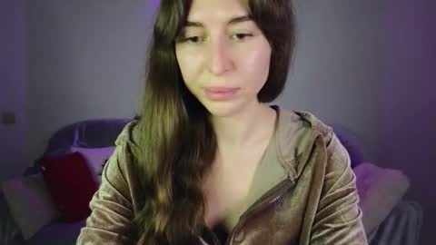 Mary online show from December 18, 2025, 2:23 pm