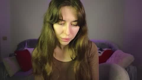 Mary online show from December 19, 2025, 1:29 pm