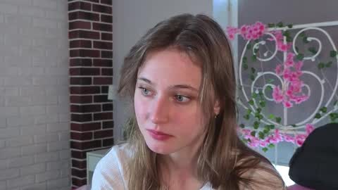 Andriella online show from April 12, 2026, 9:36 am