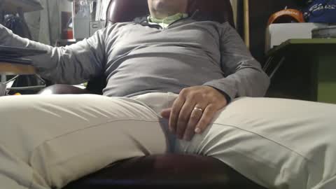 Snapshot of marrieddad19751975 chatting on September 22, 2025, 12:56 am only fans marrieddad19751975 online show from September 22, 2025, 12:56 am