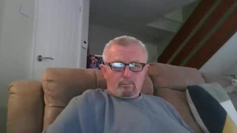 marrrrc online show from October 8, 2025, 12:14 pm