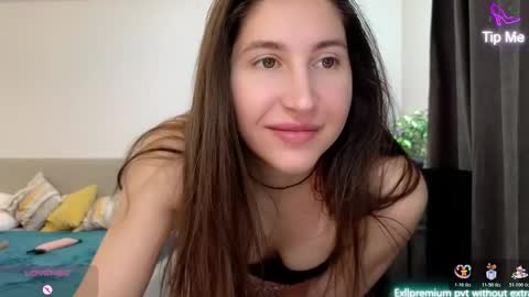 Snapshot of marrycolins chatting on January 17, 2026, 4:06 am marrycolins online show from January 17, 2026, 4:06 am