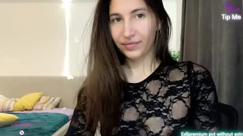 Snapshot of marrycolins chatting on February 3, 2026, 2:53 am marrycolins online show from February 3, 2026, 2:53 am