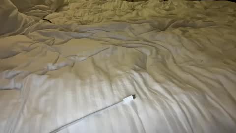 marsandvenera online show from October 28, 2025, 4:31 pm