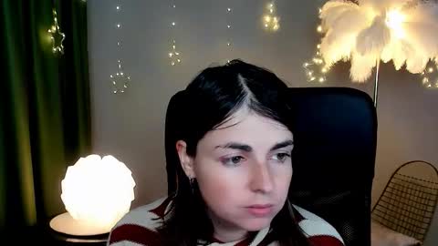 martaedams online show from December 17, 2025, 6:19 am