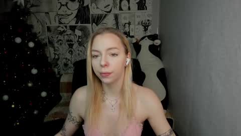 Snapshot of martha_cameron chatting on December 19, 2024, 8:55 pm Martha Cameron online show from December 19, 2024, 8:55 pm