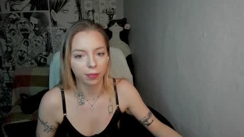 Snapshot of martha_cameron chatting on January 29, 2025, 1:27 am Martha Cameron online show from January 29, 2025, 1:27 am