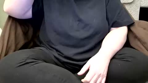 Martha online show from April 3, 2026, 4:10 am