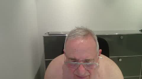 Snapshot of martin_1947 chatting on June 26, 2026, 10:14 pm martin_1947 online show from June 26, 2026, 10:14 pm
