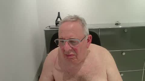 Snapshot of martin_1947 chatting on July 3, 2026, 11:11 pm martin_1947 online show from July 3, 2026, 11:11 pm