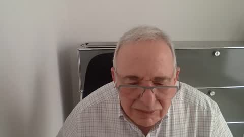 Snapshot of martin_1947 chatting on July 5, 2026, 2:57 pm martin_1947 online show from July 5, 2026, 2:57 pm