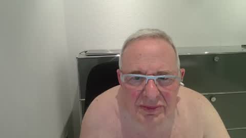 Snapshot of martin_1947 chatting on July 28, 2026, 9:14 pm martin_1947 online show from July 28, 2026, 9:14 pm