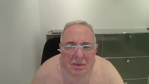 Snapshot of martin_1947 chatting on August 3, 2026, 7:50 pm martin_1947 online show from August 3, 2026, 7:50 pm
