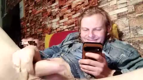 VG online show from October 22, 2025, 1:17 am