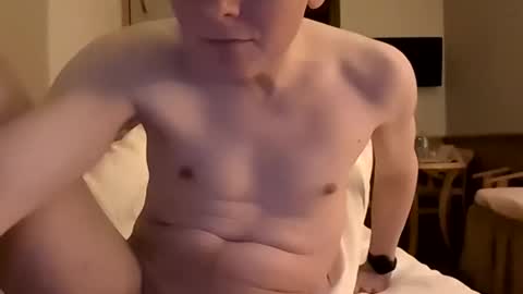 VG online show from April 13, 2026, 1:33 am