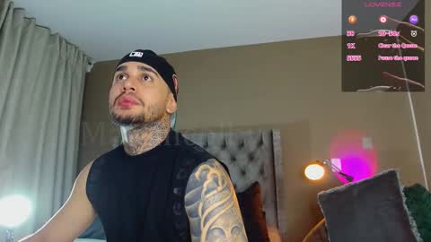 ONLYFANS Sotoandres   modelo independiente online show from October 29, 2025, 12:35 am