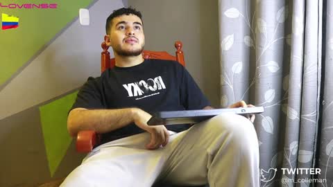 Snapshot of martin_colleman chatting on December 29, 2024, 1:02 am Martin Colleman online show from December 29, 2024, 1:02 am