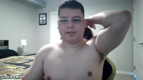 martin_militaryboy online show from May 25, 2026, 8:04 pm