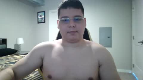 martin_militaryboy online show from May 27, 2026, 10:18 pm