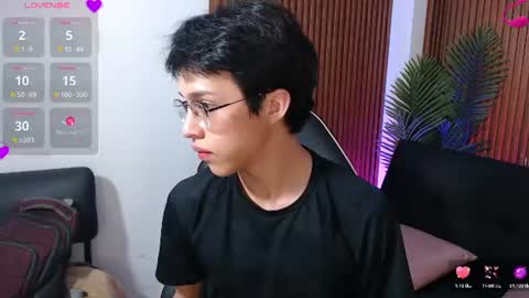 martin_tay online show from July 27, 2026, 2:29 am