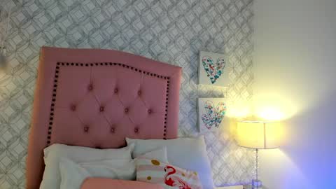 Martina online show from April 15, 2026, 12:01 pm