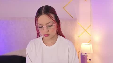 Snapshot of martinaa_garcia chatting on May 24, 2026, 8:03 pm Martina online show from May 24, 2026, 8:03 pm