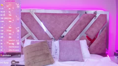 Snapshot of martinagarcia__ chatting on January 26, 2025, 5:55 pm Martina Garcia online show from January 26, 2025, 5:55 pm