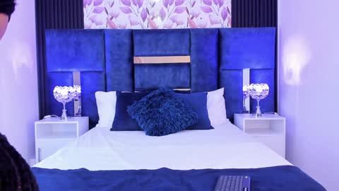 Snapshot of martinagarcia__ chatting on February 4, 2025, 5:55 pm Martina Garcia online show from February 4, 2025, 5:55 pm