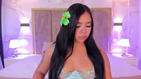 Snapshot of martinagarcia__ chatting on November 6, 2025, 7:37 pm Martina Garcia online show from November 6, 2025, 7:37 pm