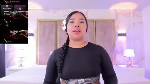 Snapshot of martinagarcia__ chatting on November 11, 2025, 7:47 pm Martina Garcia online show from November 11, 2025, 7:47 pm