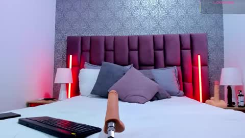 martina rizzi online show from October 30, 2025, 4:25 am