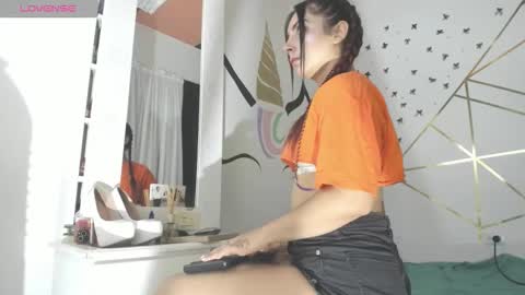 ...  ... online show from October 13, 2025, 7:36 pm