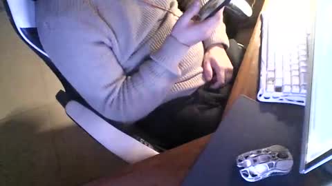 Snapshot of martingillesg chatting on May 28, 2026, 3:15 am martingillesg online show from May 28, 2026, 3:15 am
