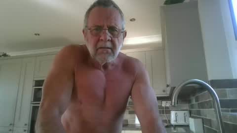 Snapshot of martinrgbxxxx chatting on July 4, 2026, 7:25 am martinrgbxxxx online show from July 4, 2026, 7:25 am