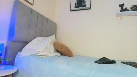 mary_cute9 online show from May 20, 2026, 12:11 pm