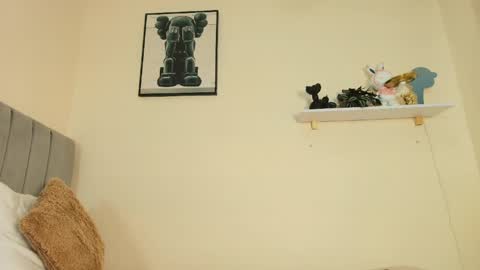 mary_cute9 online show from June 1, 2026, 12:07 pm