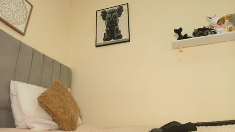 mary_cute9 online show from June 5, 2026, 12:11 pm