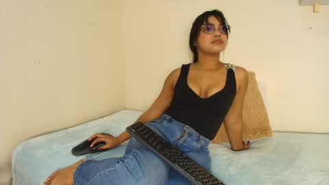 mary_cute9 online show from June 24, 2026, 12:04 pm