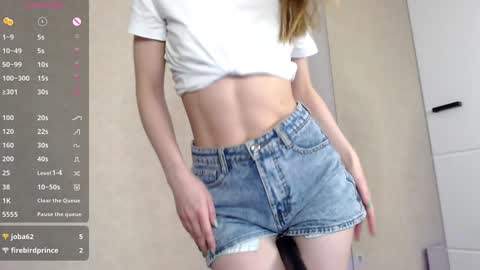 Snapshot of mary_edit chatting on December 27, 2024, 11:42 pm MY NAME IS MILA WELCOME TO MY ROOM online show from December 27, 2024, 11:42 pm