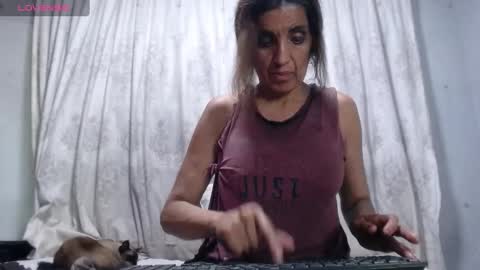 Snapshot of mary_hellen1 chatting on January 21, 2025, 7:04 am Mary Hellen online show from January 21, 2025, 7:04 am