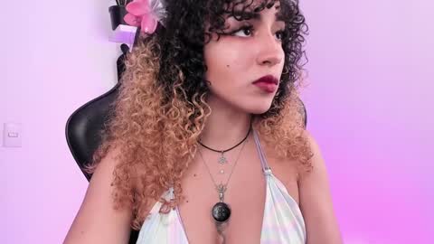 Snapshot of mary_jane_lovers chatting on December 5, 2024, 10:01 pm Mary Jane online show from December 5, 2024, 10:01 pm